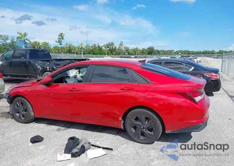 2022 Hyundai Elantra Sel z USA, uszkodzony, nr VIN 5NPLS4AG0NH069940